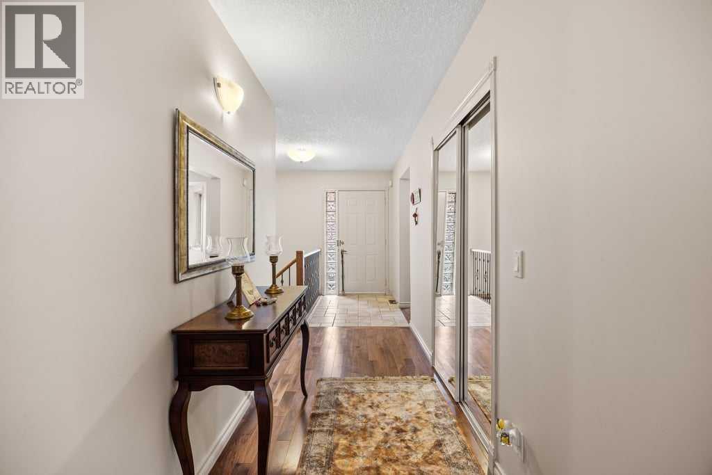 4 Prominence Path SW, Calgary, Alberta  T3H 2W7 - Photo 9 - A2306246