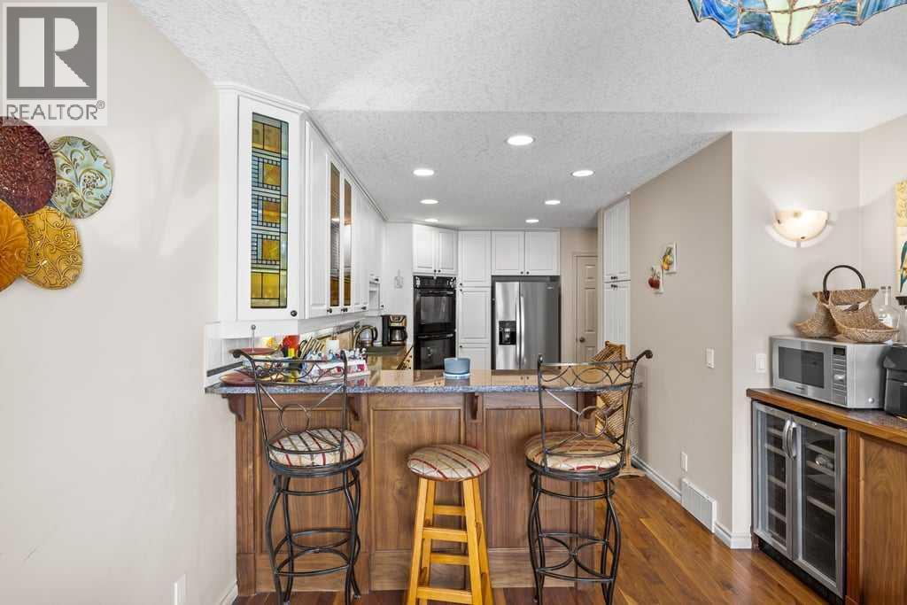 4 Prominence Path SW, Calgary, Alberta  T3H 2W7 - Photo 6 - A2306246