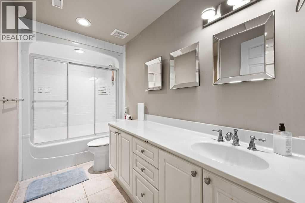 4 Prominence Path SW, Calgary, Alberta  T3H 2W7 - Photo 34 - A2306246