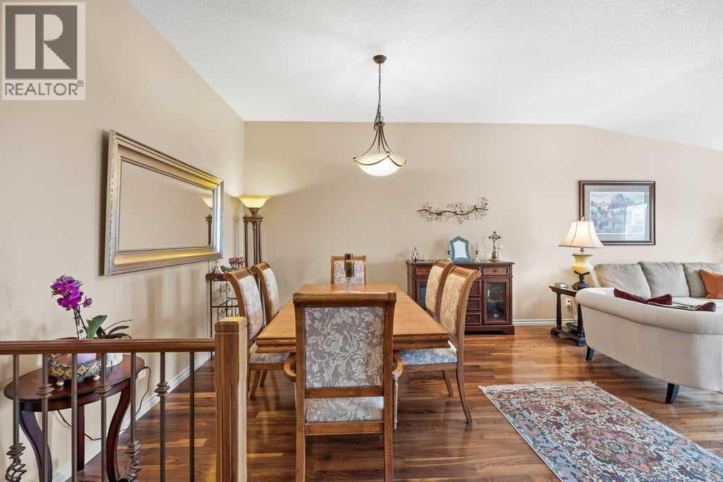 4 Prominence Path SW, Calgary, Alberta  T3H 2W7 - Photo 16 - A2306246