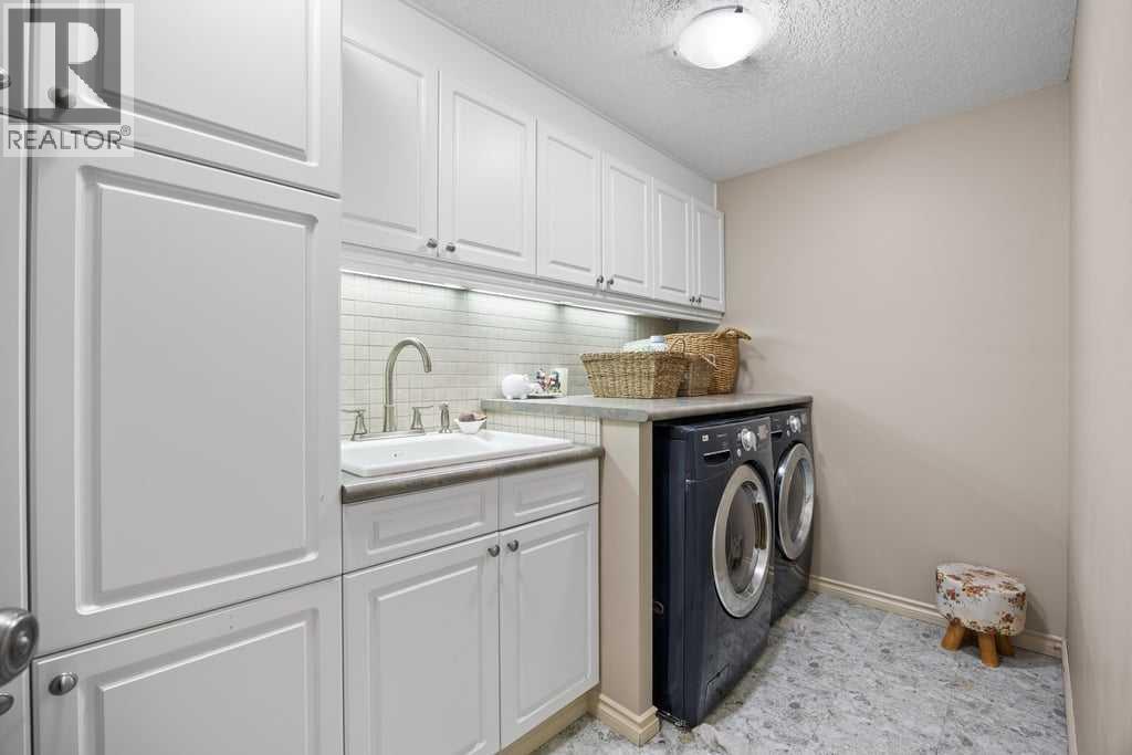 4 Prominence Path SW, Calgary, Alberta  T3H 2W7 - Photo 35 - A2306246