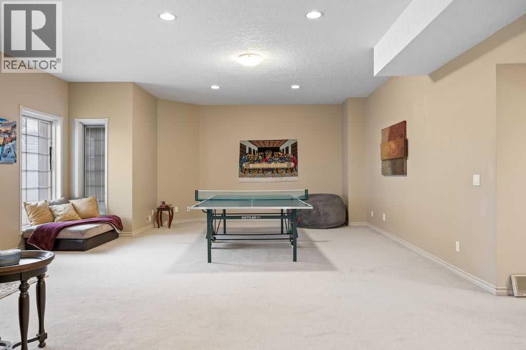 4 Prominence Path SW, Calgary, Alberta  T3H 2W7 - Photo 38 - A2306246