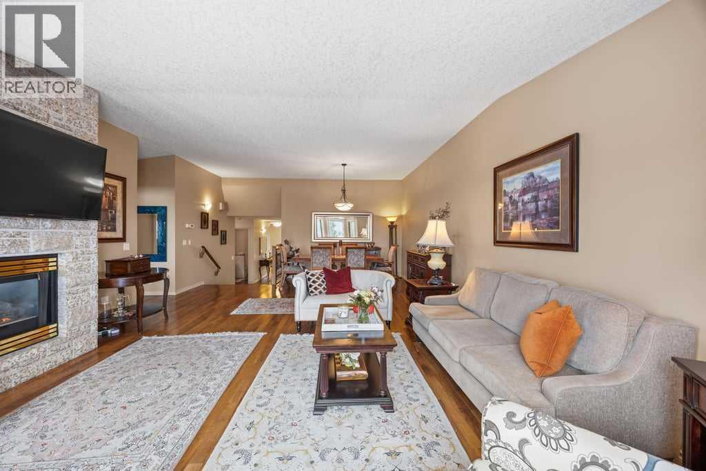 4 Prominence Path SW, Calgary, Alberta  T3H 2W7 - Photo 23 - A2306246