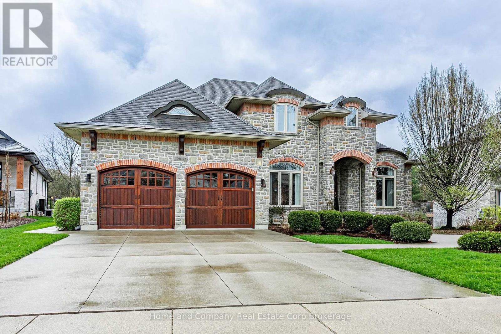17 SIR ADAM BECK ROAD, Stratford, Ontario