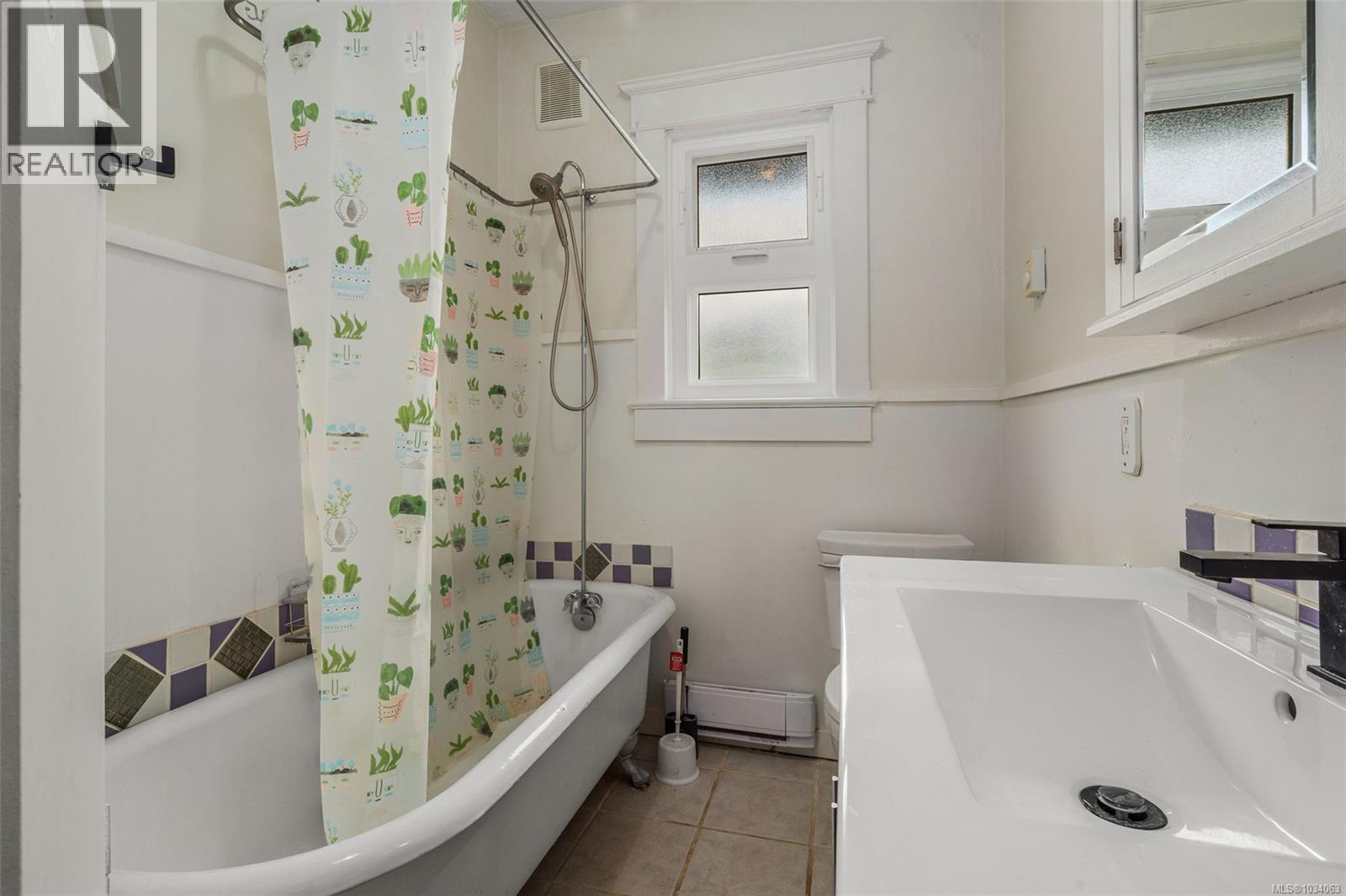 3107 Balfour Ave, Victoria, British Columbia  V9A 1R9 - Photo 40 - 1034063
