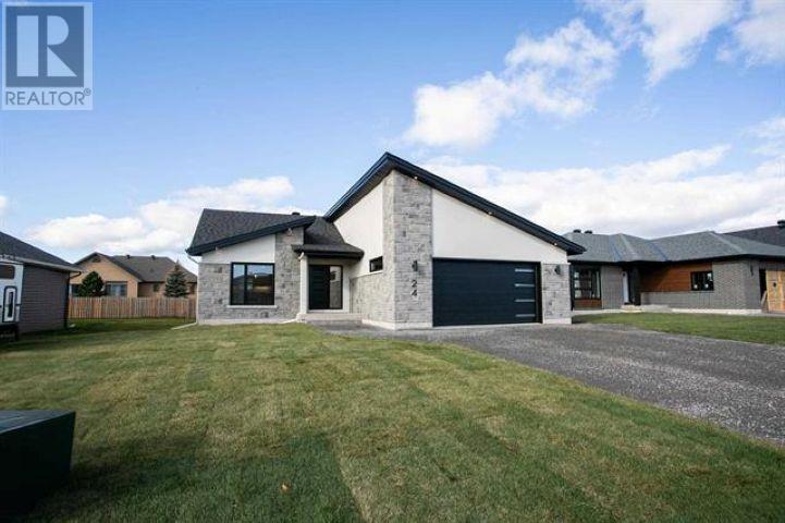 24 Noah Dr, Sault Ste. Marie, Ontario  P6C 6E6 - Photo 2 - SM260119