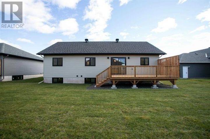 24 Noah Dr, Sault Ste. Marie, Ontario  P6C 6E6 - Photo 3 - SM260119