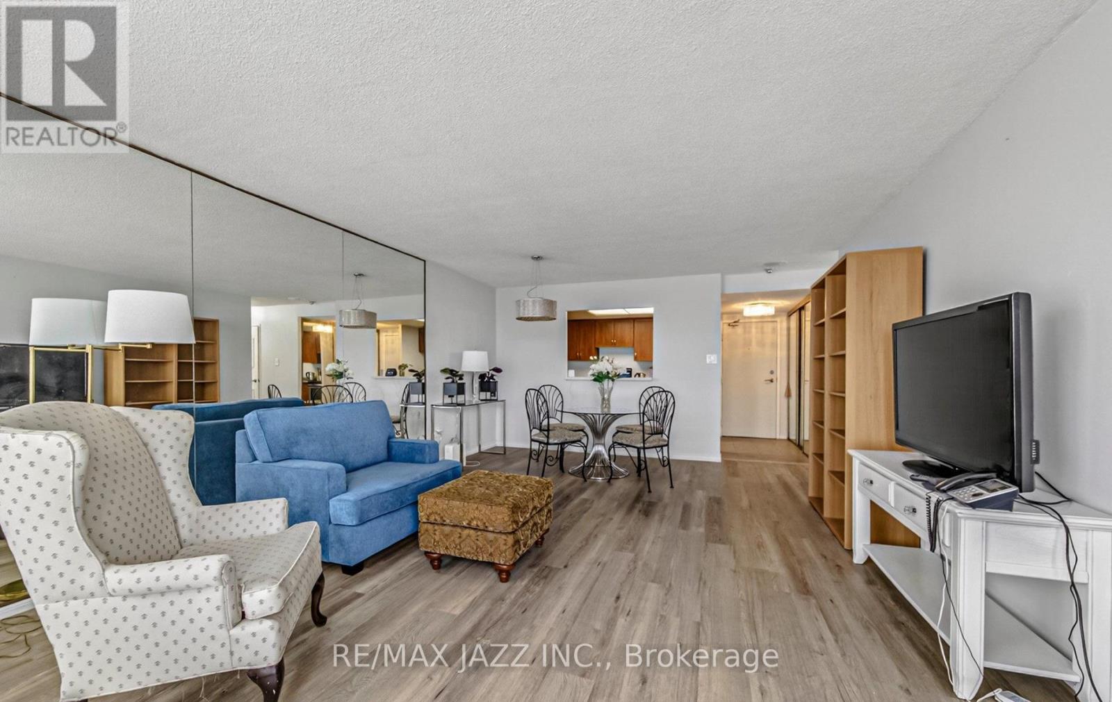 318 - 10 Dean Park Road, Toronto, Ontario  M1B 3G8 - Photo 5 - E13062624