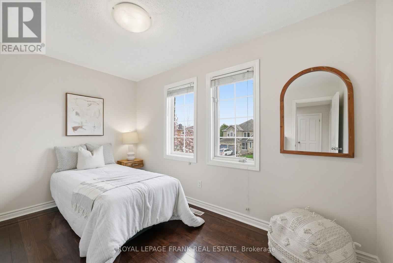 8 Corner Stone Crescent, Whitby, Ontario  L1R 1Z3 - Photo 22 - E13062666