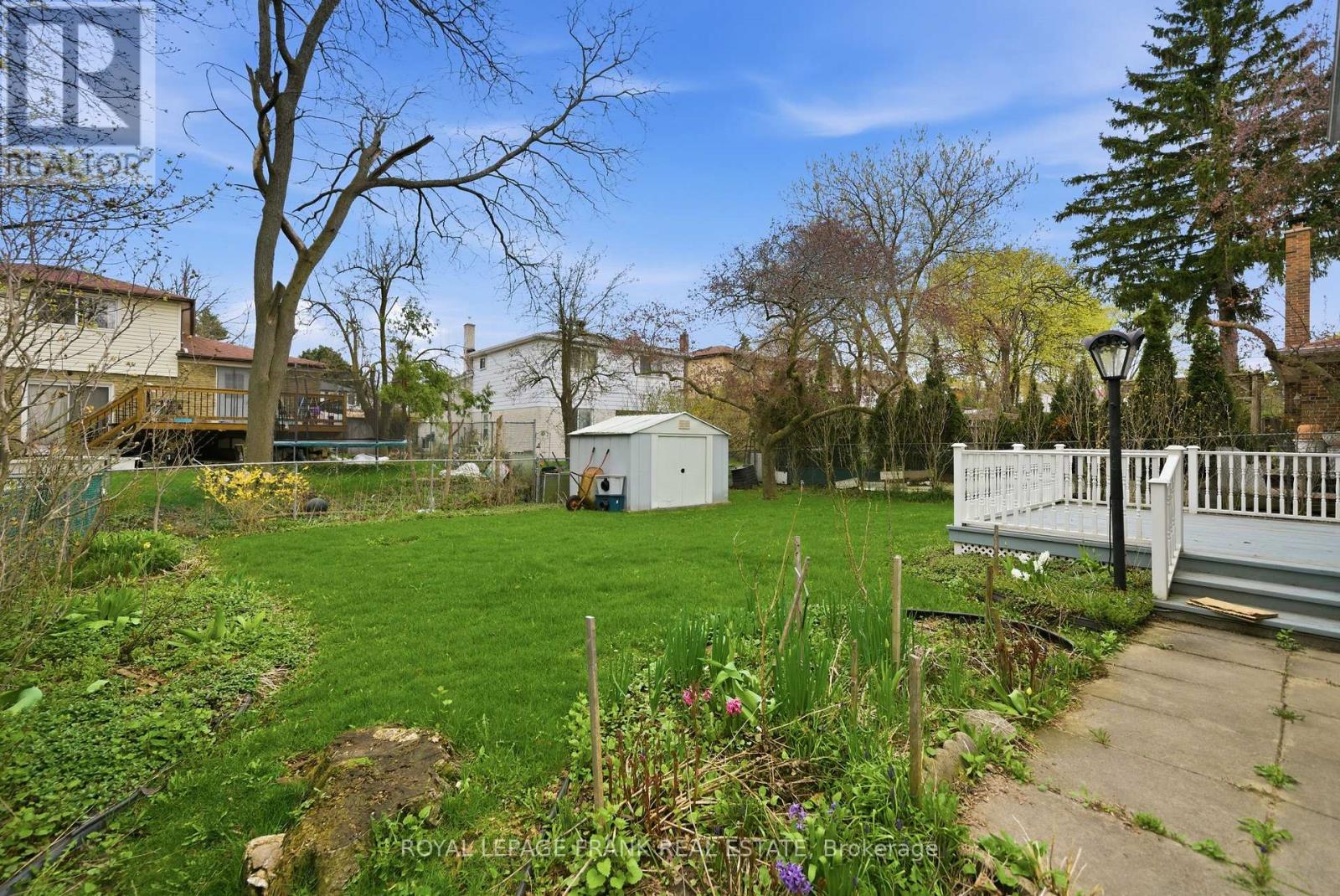 60 Blueberry Drive, Toronto, Ontario  M1S 3G3 - Photo 32 - E13062706