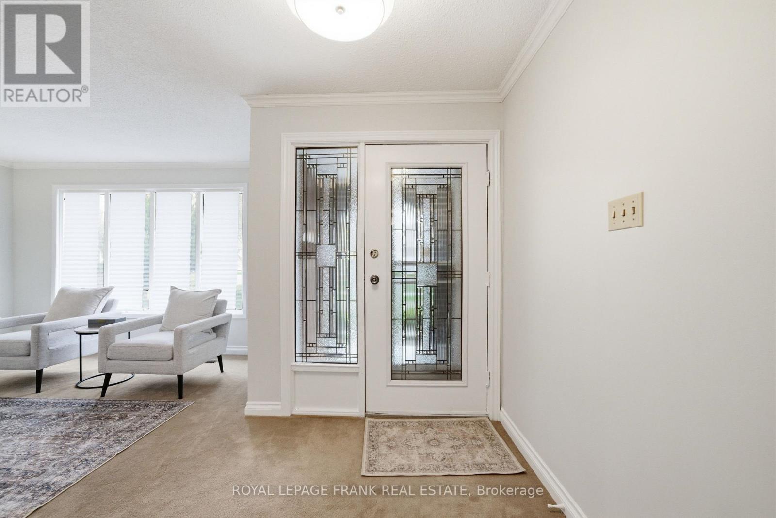 60 Blueberry Drive, Toronto, Ontario  M1S 3G3 - Photo 4 - E13062706