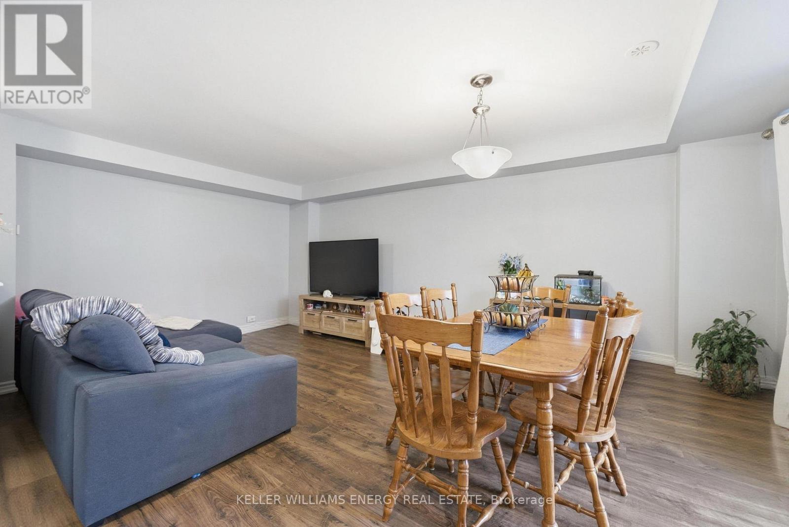 67 Tabaret Crescent, Oshawa, Ontario  L1L 0G5 - Photo 6 - E13062742