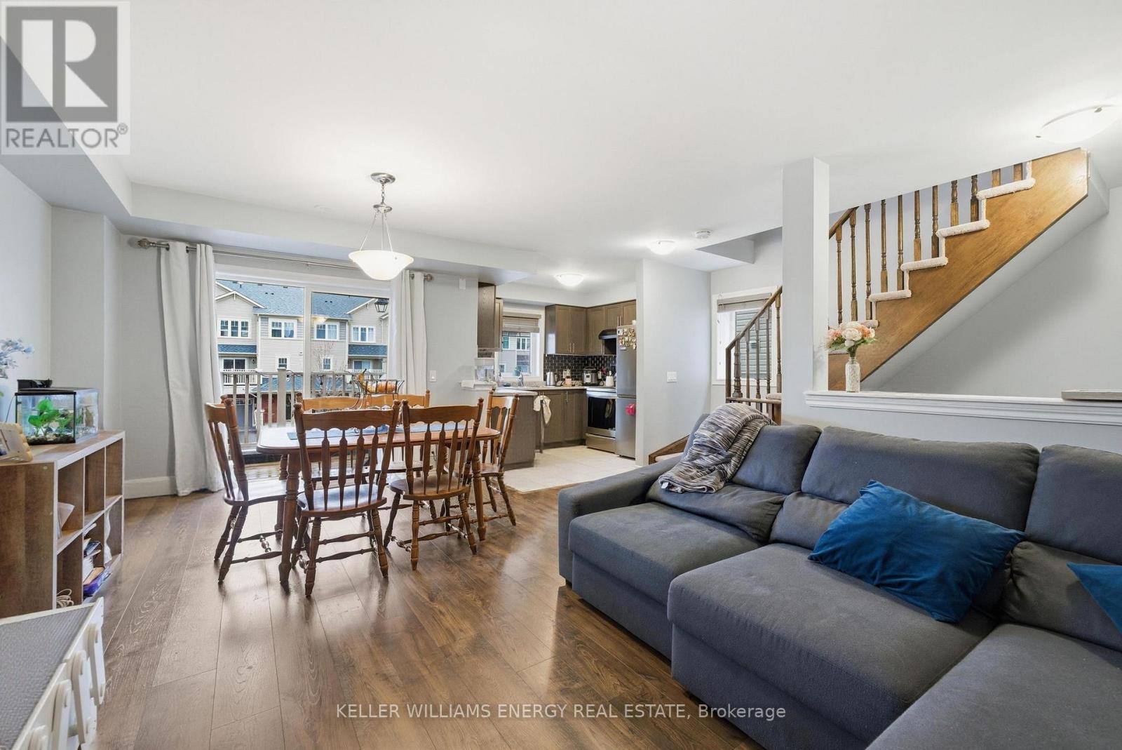 67 Tabaret Crescent, Oshawa, Ontario  L1L 0G5 - Photo 7 - E13062742