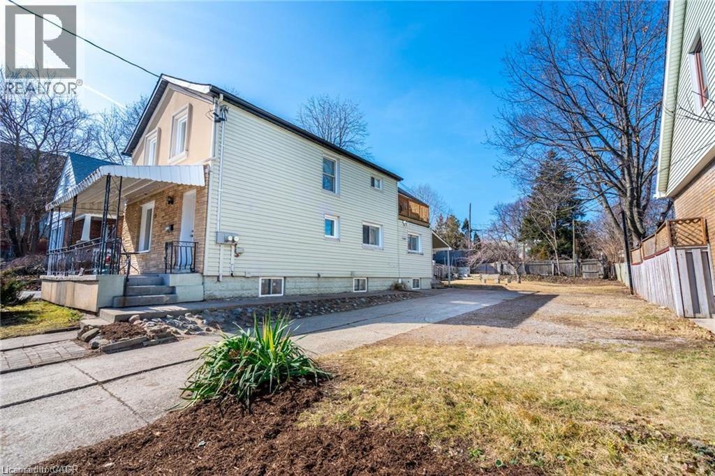 153 Strathcona Avenue N, Hamilton, Ontario  L8R 3C4 - Photo 3 - 40825751