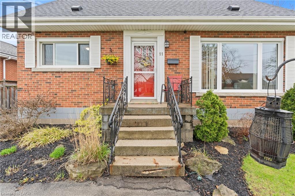 11 Ferrara Street, Hamilton, Ontario  L8T 4C1 - Photo 4 - 40825613