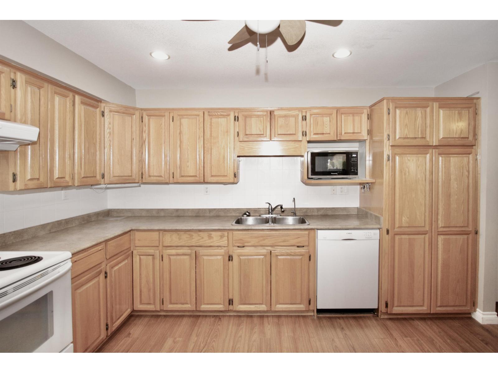 106 2451 Gladwin Road, Abbotsford, British Columbia  V2T 3N8 - Photo 11 - R3105701