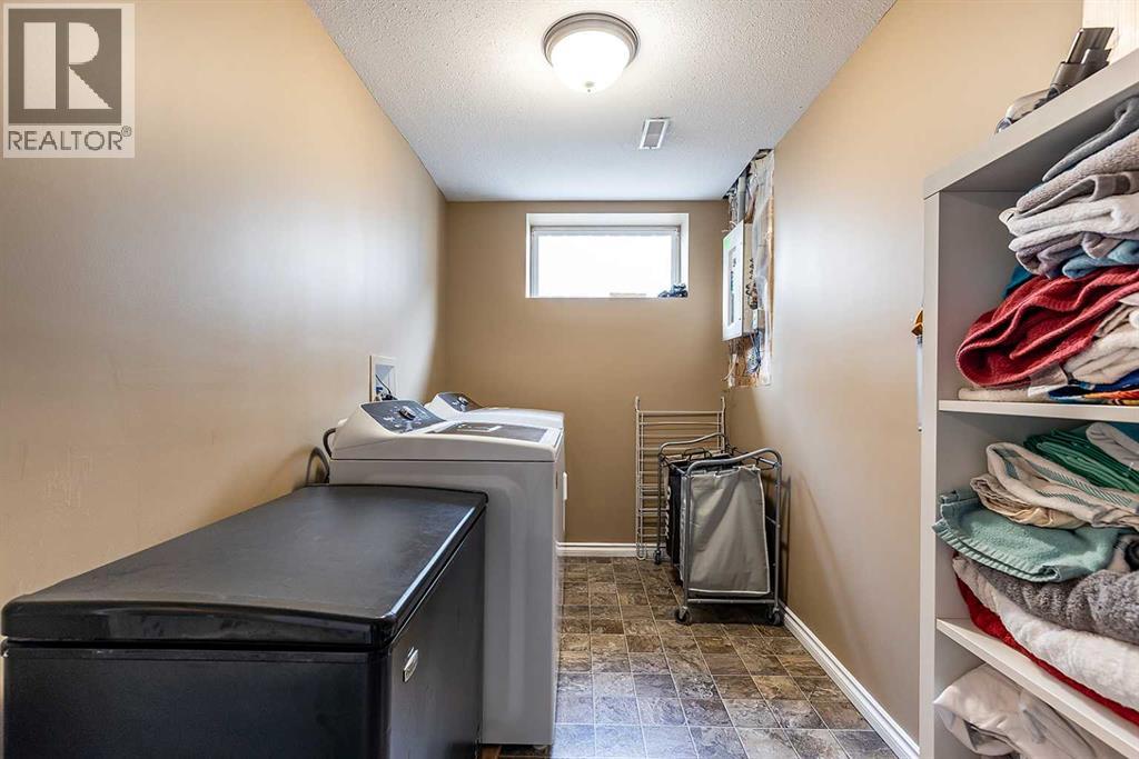 4859 Southlands Drive Se, Medicine Hat, Alberta  T1B 0B9 - Photo 33 - A2306593