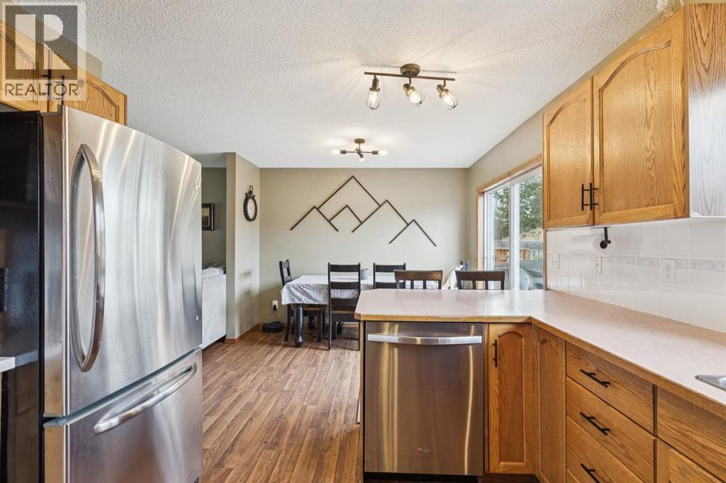 228 Quigley Drive, Cochrane, Alberta  T4C 1T3 - Photo 18 - A2306177