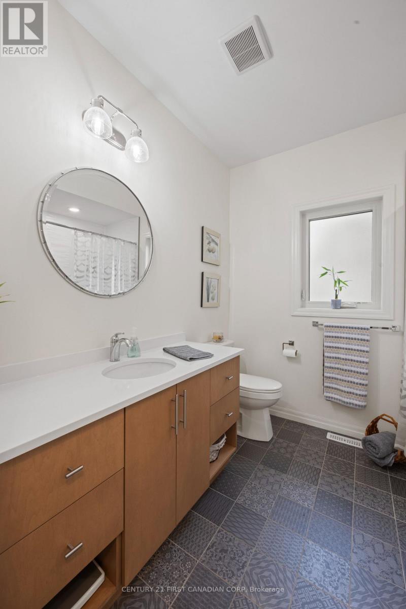 31 Violet Court, Middlesex Centre, Ontario  N0M 2A0 - Photo 22 - X13062296