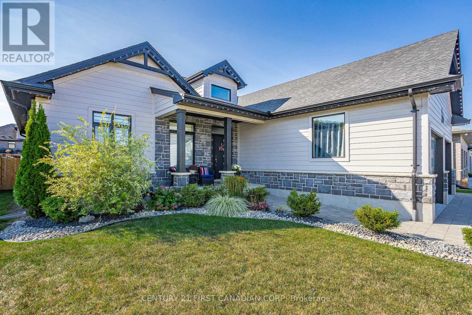 31 Violet Court, Middlesex Centre, Ontario  N0M 2A0 - Photo 3 - X13062296