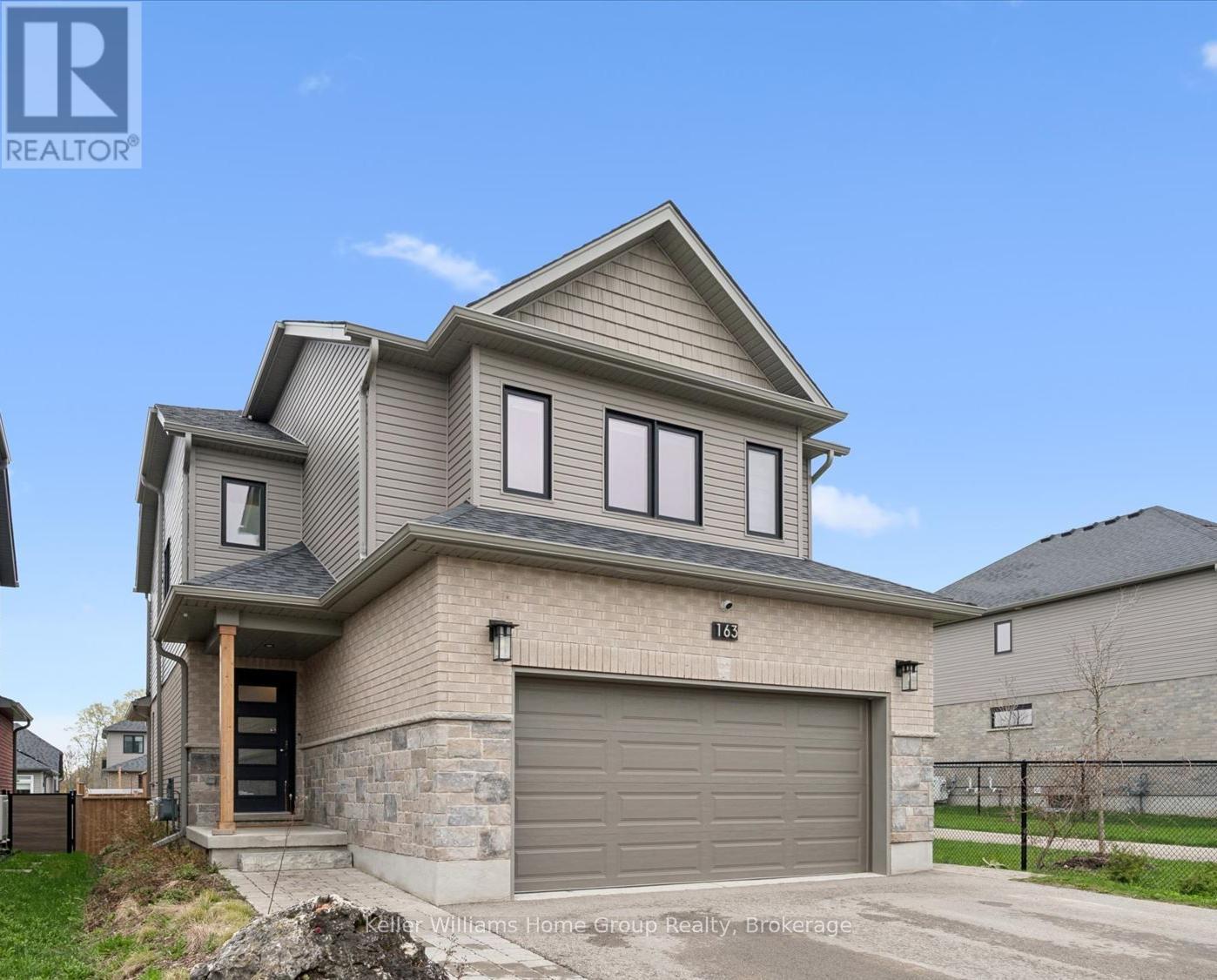 163 HALLS DRIVE, Centre Wellington, Ontario