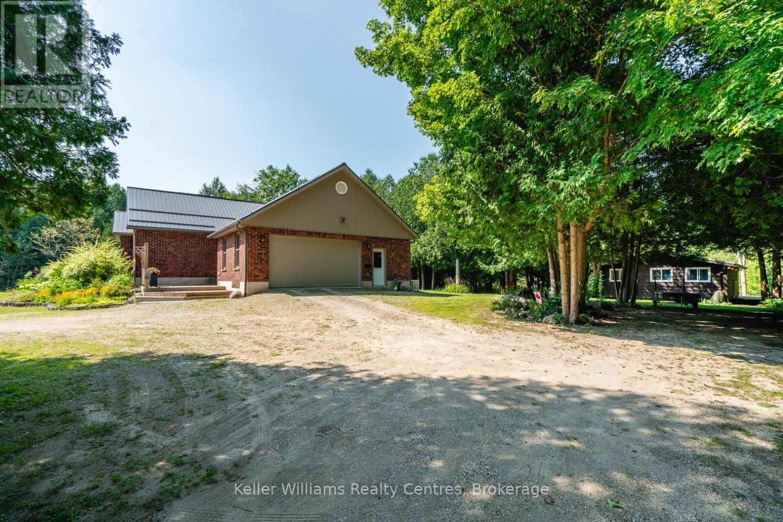 034660 Sideroad 5 Ndr, West Grey, Ontario  N0G 1S0 - Photo 2 - X13062498