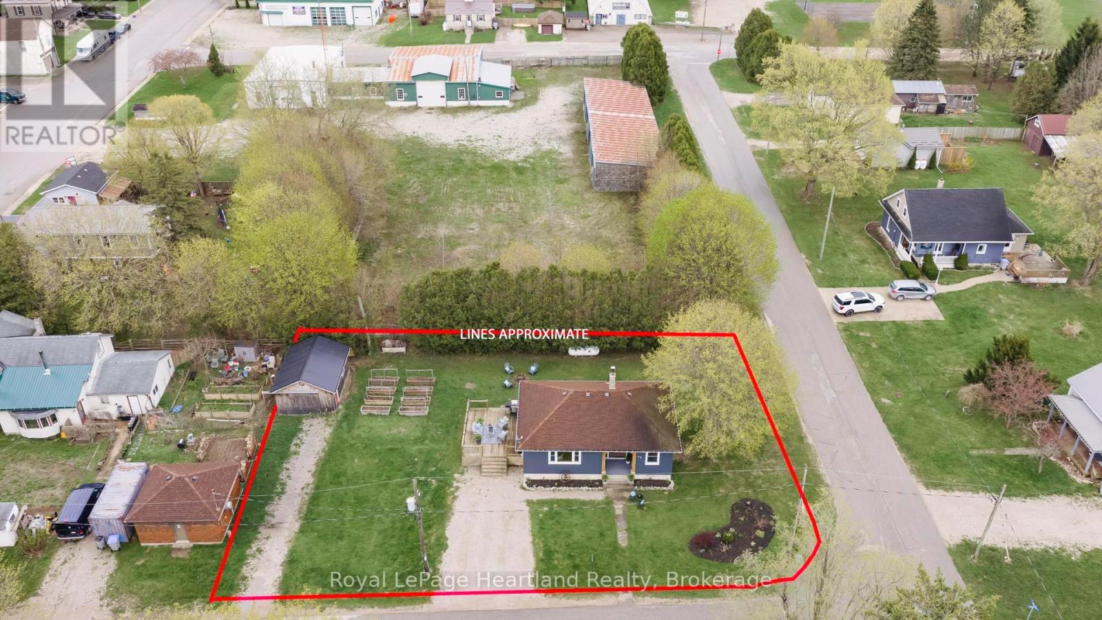 46 Egmont Street, Central Huron, Ontario  N0M 1E0 - Photo 2 - X13062558