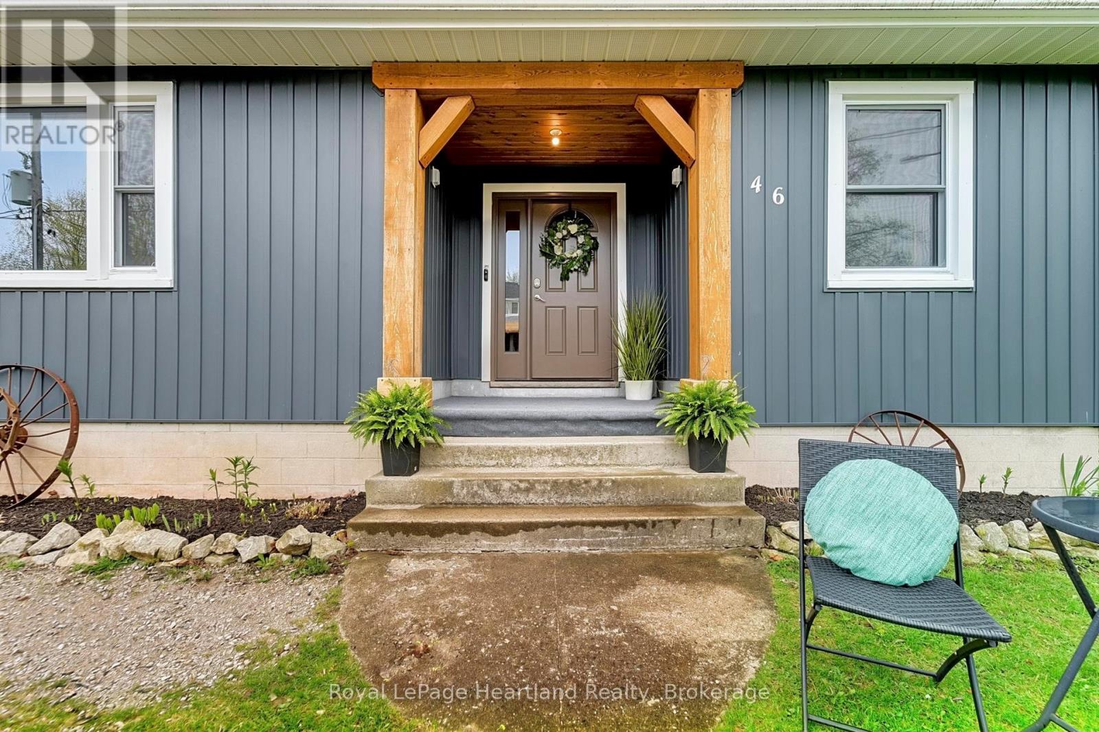 46 Egmont Street, Central Huron, Ontario  N0M 1E0 - Photo 3 - X13062558