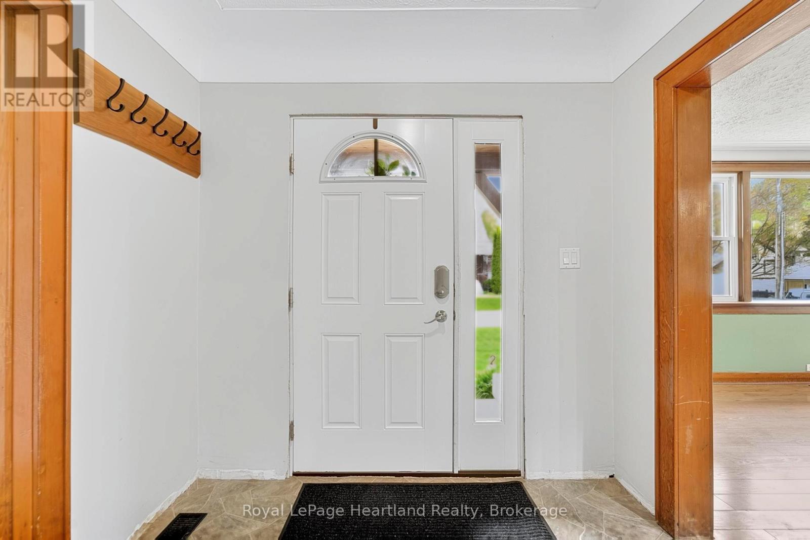 46 Egmont Street, Central Huron, Ontario  N0M 1E0 - Photo 4 - X13062558