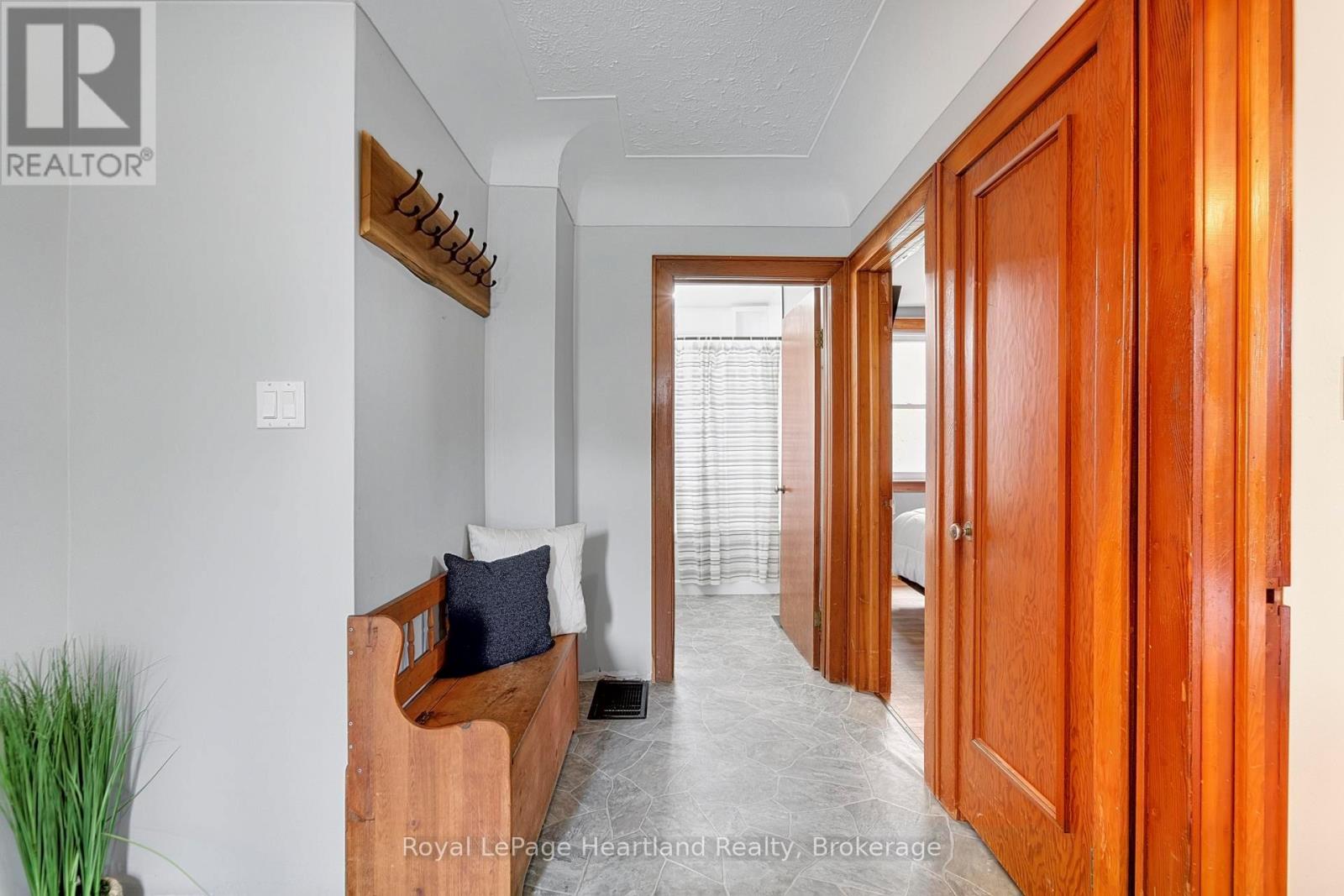 46 Egmont Street, Central Huron, Ontario  N0M 1E0 - Photo 5 - X13062558