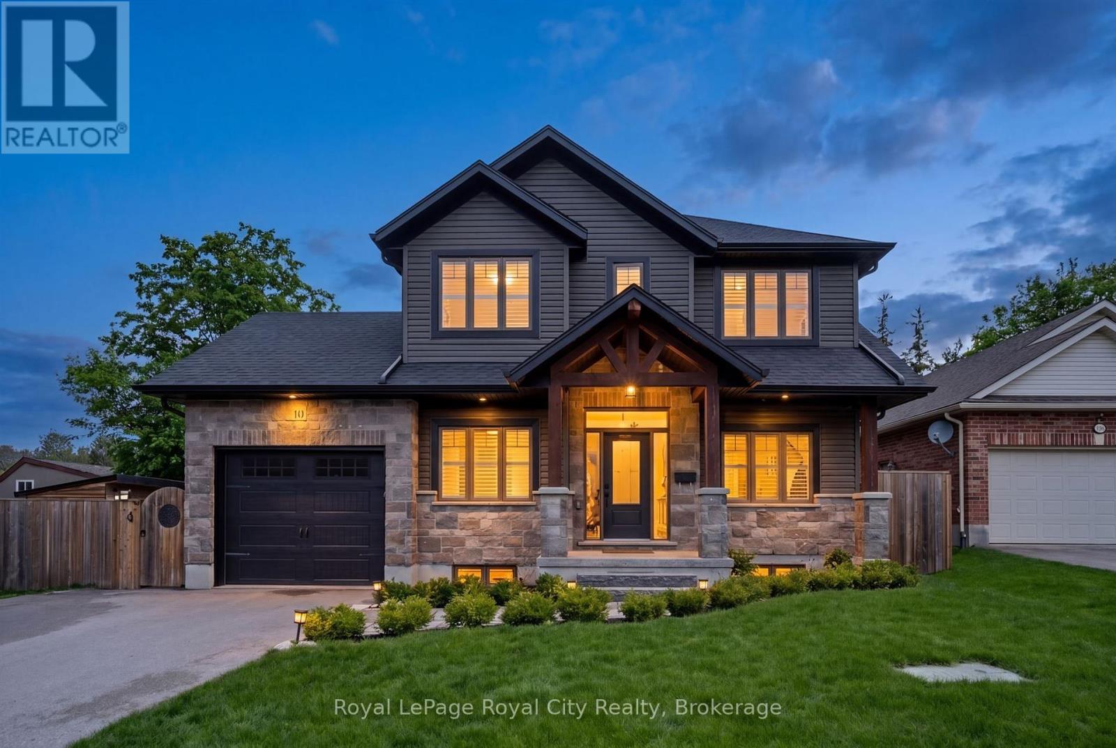 10 CRAIGHEAD DRIVE, Centre Wellington, Ontario