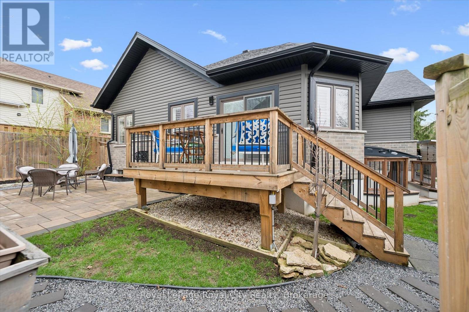 10 Craighead Drive, Centre Wellington, Ontario  N1M 2Y8 - Photo 31 - X13062712
