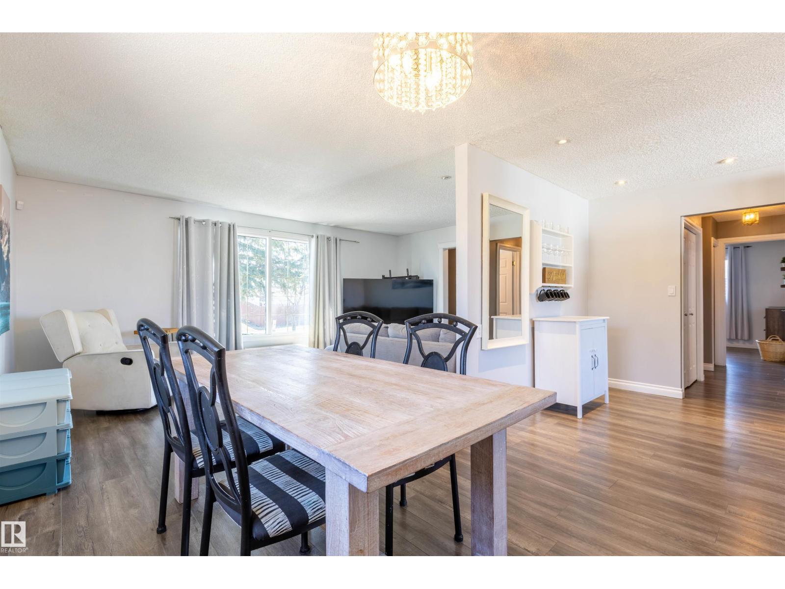 9012 99a Av, Morinville, Alberta  T8R 1K3 - Photo 11 - E4484817