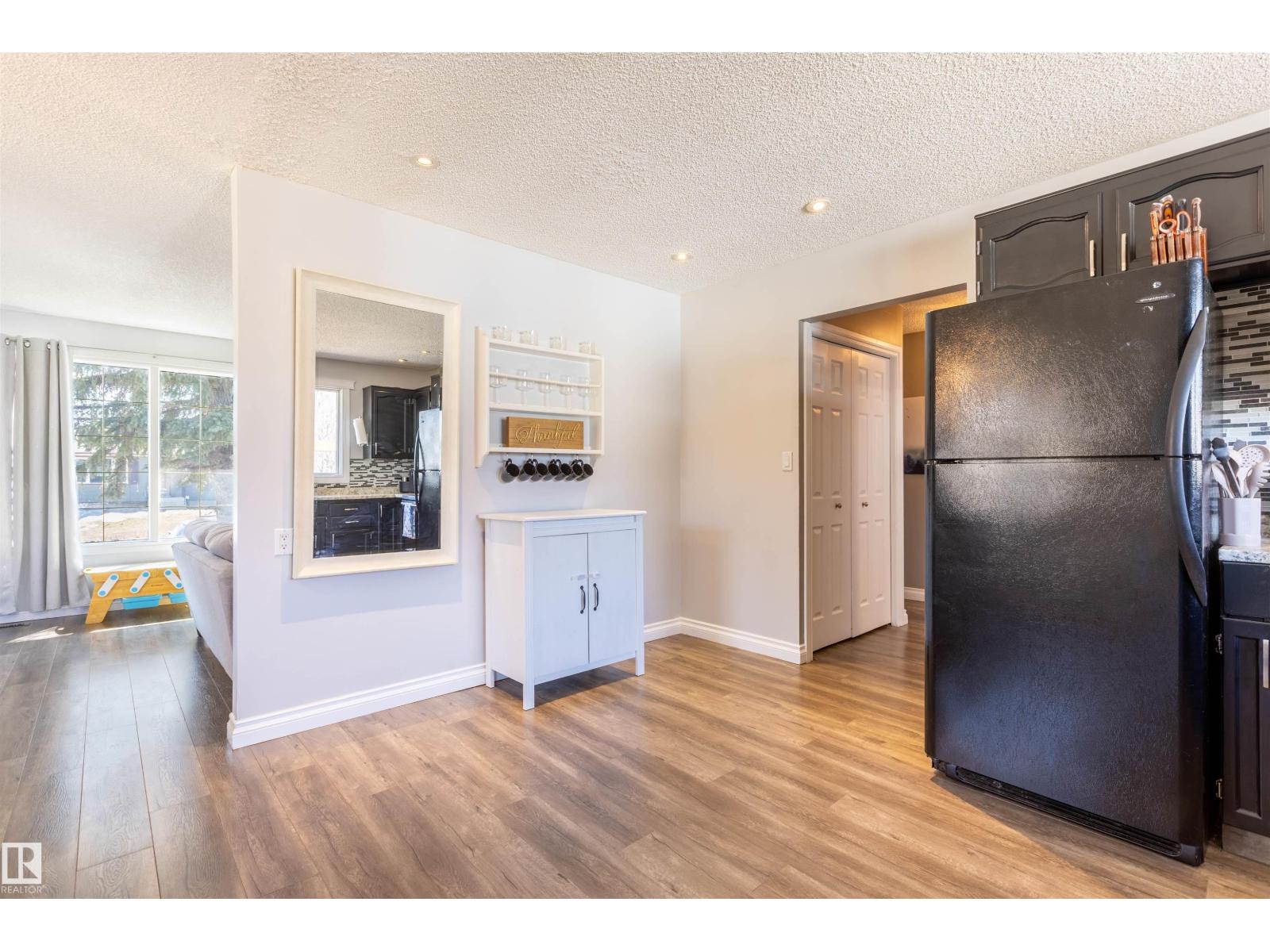 9012 99a Av, Morinville, Alberta  T8R 1K3 - Photo 17 - E4484817