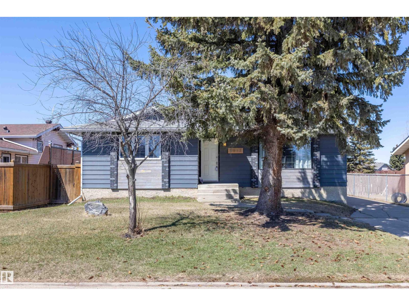 9012 99a Av, Morinville, Alberta  T8R 1K3 - Photo 3 - E4484817