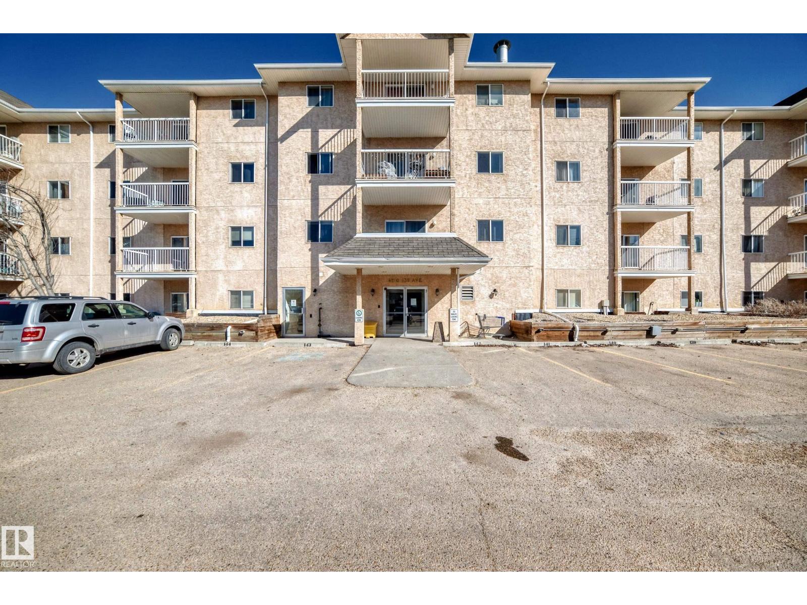 #330 4210 139 AV NW, edmonton, Alberta