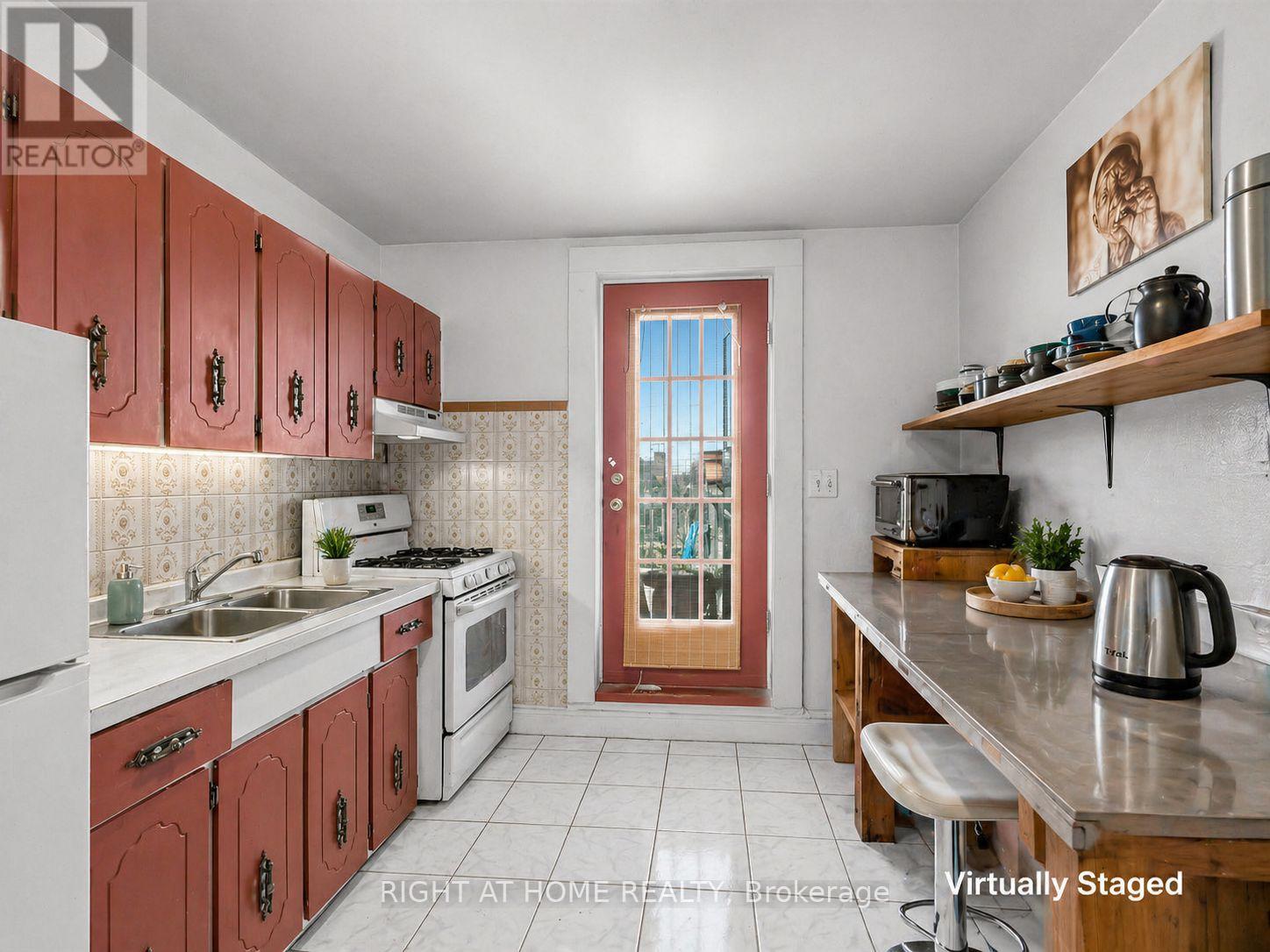284 Grace Street, Toronto, Ontario  M6G 3A6 - Photo 15 - C13062288