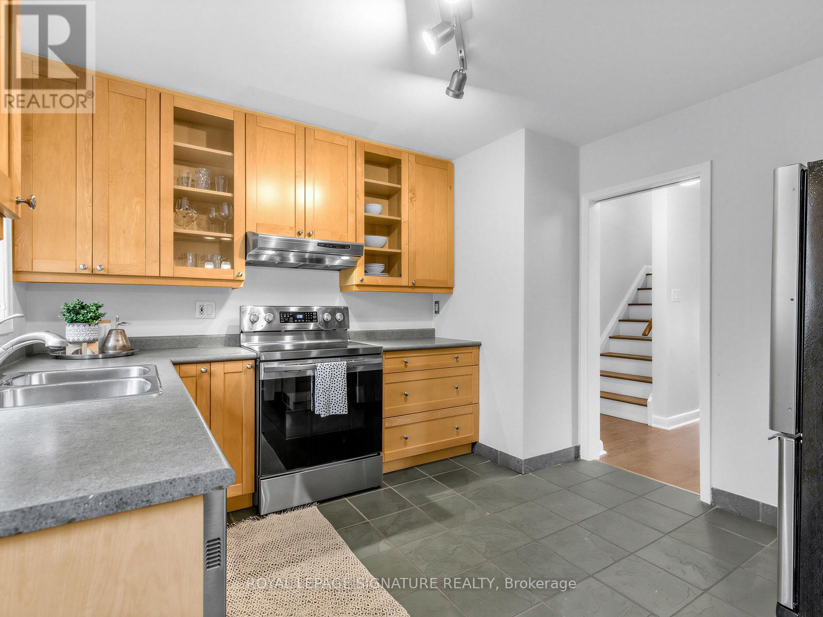 23 Ballymena Court, Toronto, Ontario  M3C 2B8 - Photo 17 - C13062604