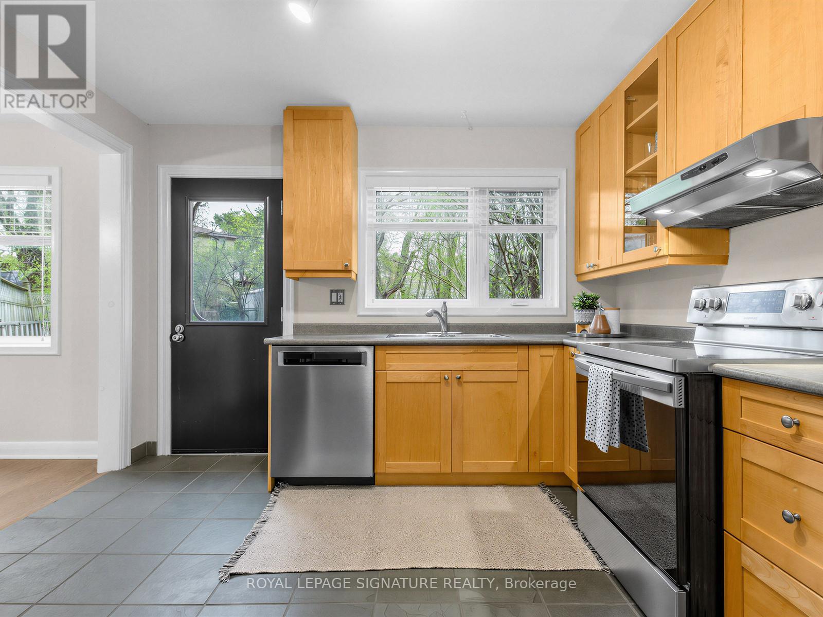 23 Ballymena Court, Toronto, Ontario  M3C 2B8 - Photo 18 - C13062604