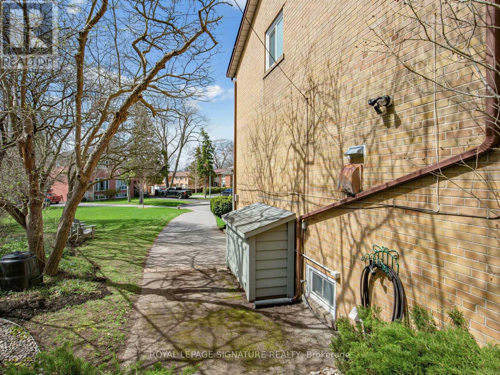 23 Ballymena Court, Toronto, Ontario  M3C 2B8 - Photo 33 - C13062604