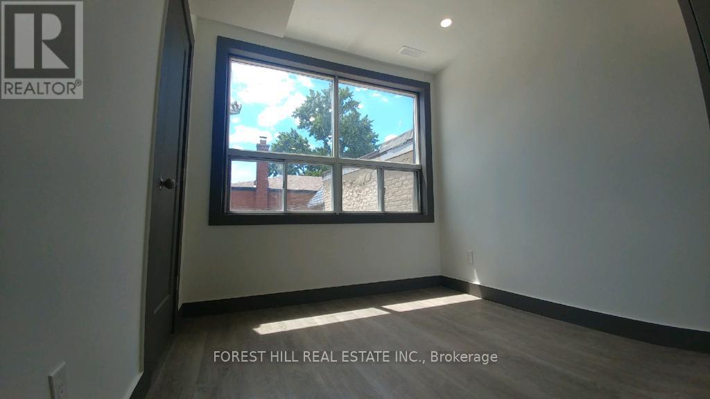 Upper S - 1213 Dundas Street W, Toronto, Ontario  M6J 1X3 - Photo 4 - C13062676