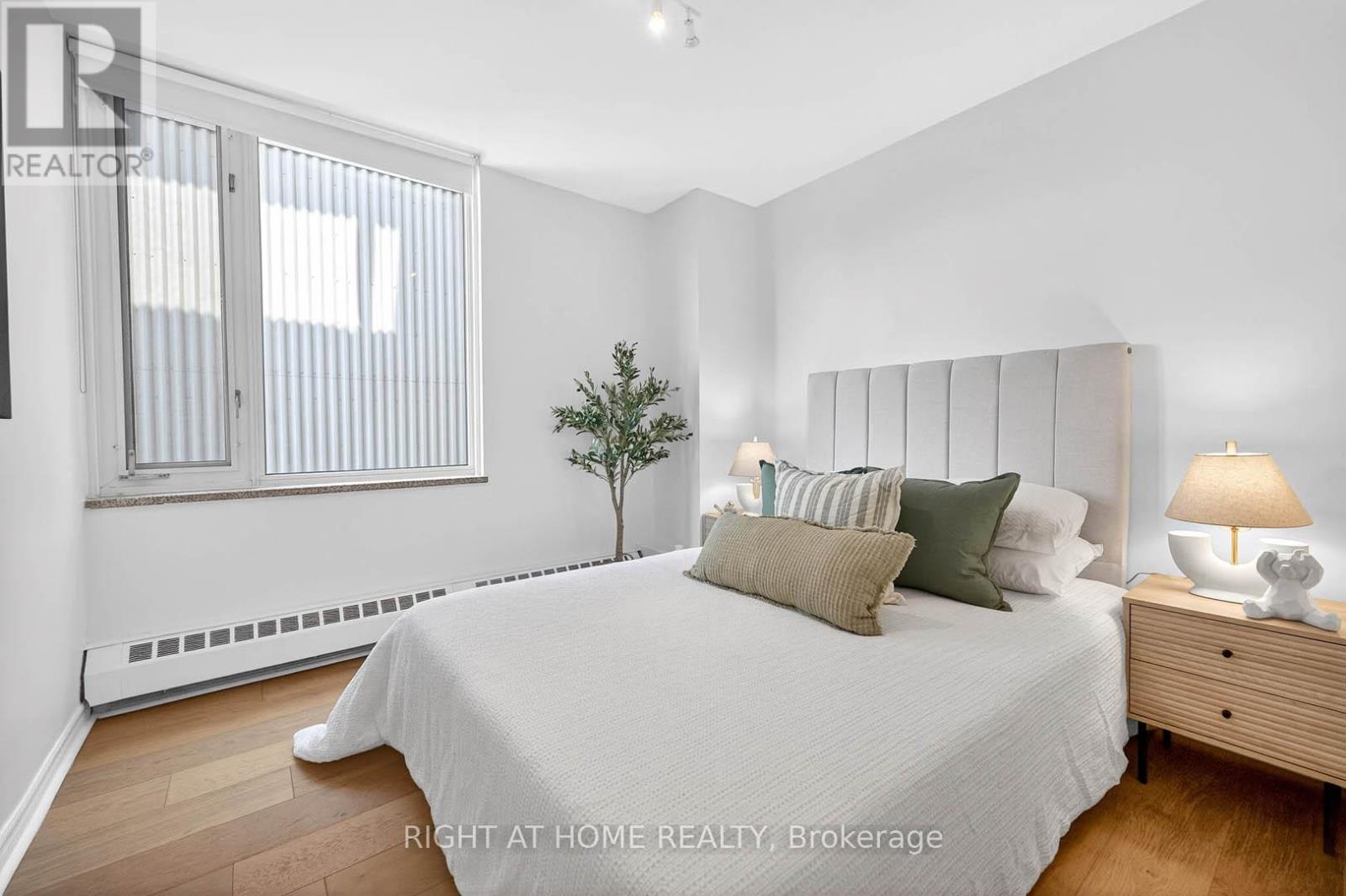 701 - 74 Spadina Road, Toronto, Ontario  M5R 2T5 - Photo 20 - C13062696