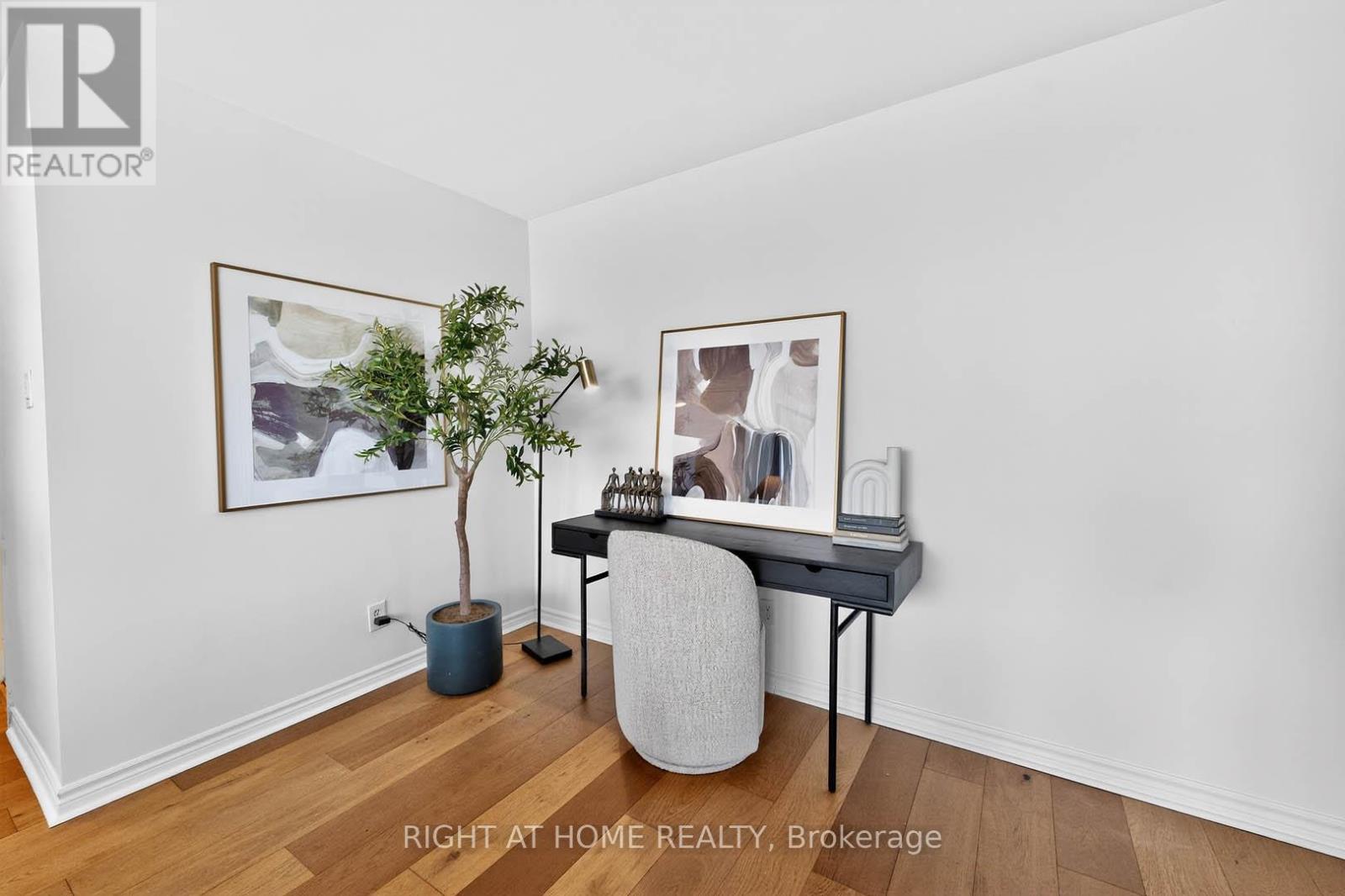 701 - 74 Spadina Road, Toronto, Ontario  M5R 2T5 - Photo 7 - C13062696