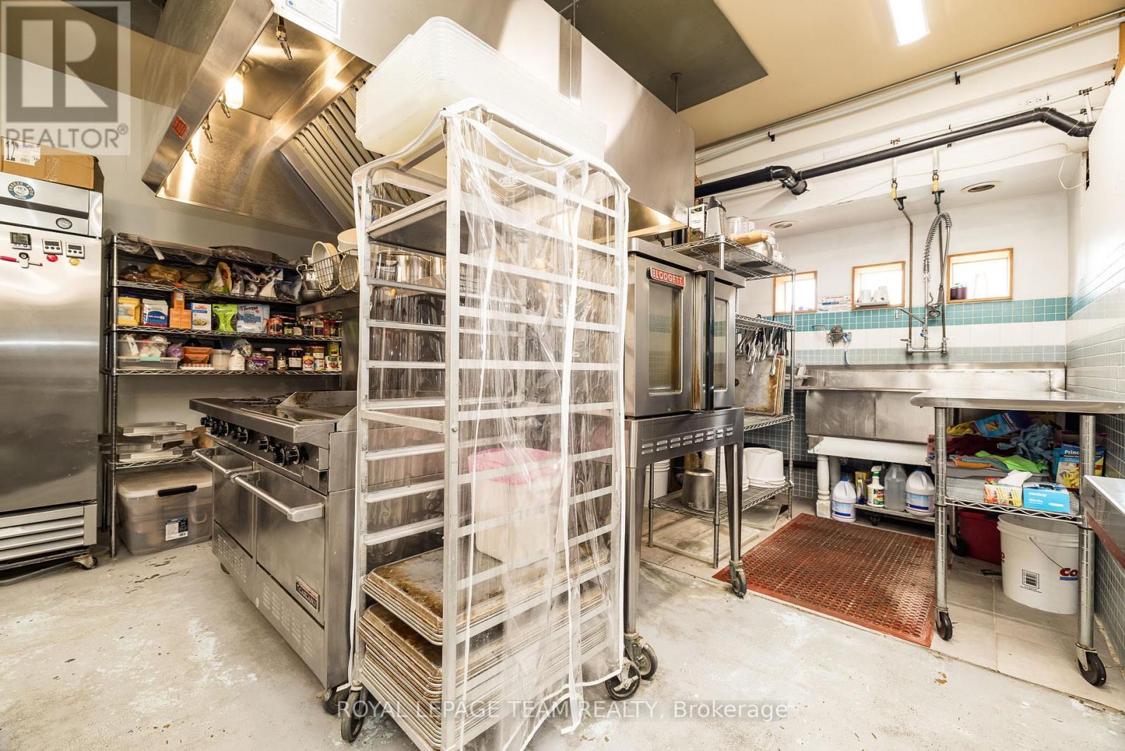 318 Main Street W, Merrickville-Wolford, Ontario  K0G 1N0 - Photo 20 - X13062354