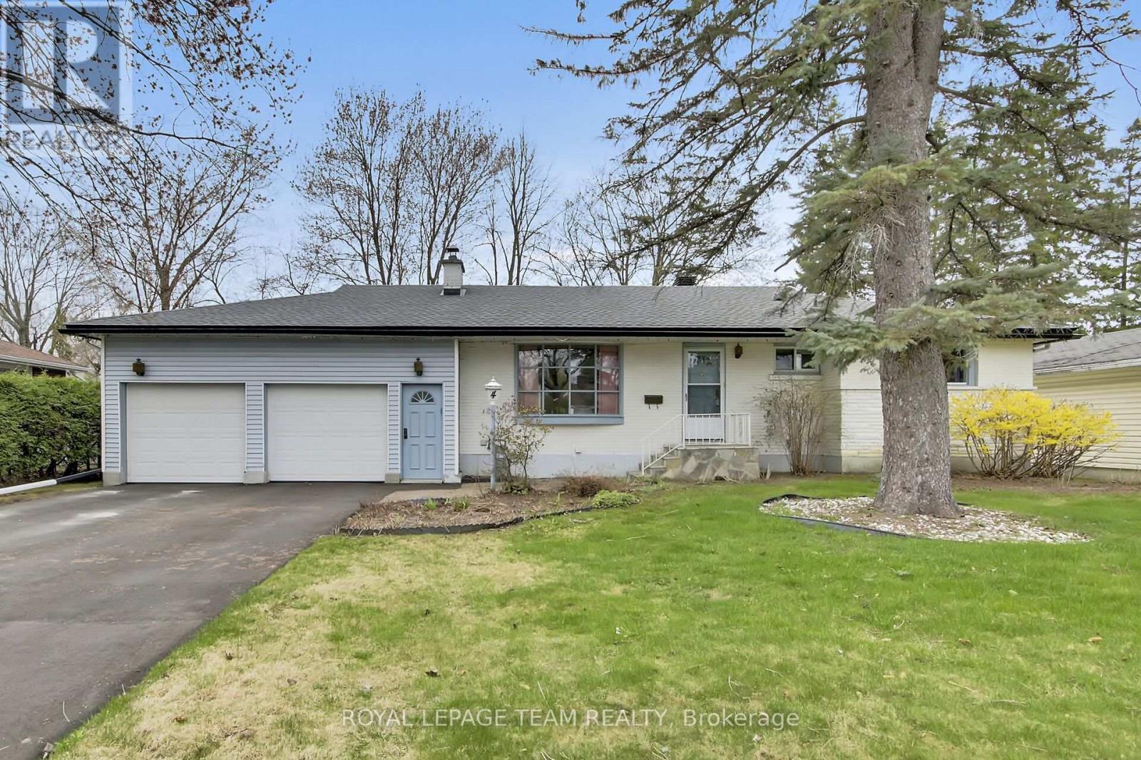 4 HEADINGLY CRESCENT, Ottawa, Ontario