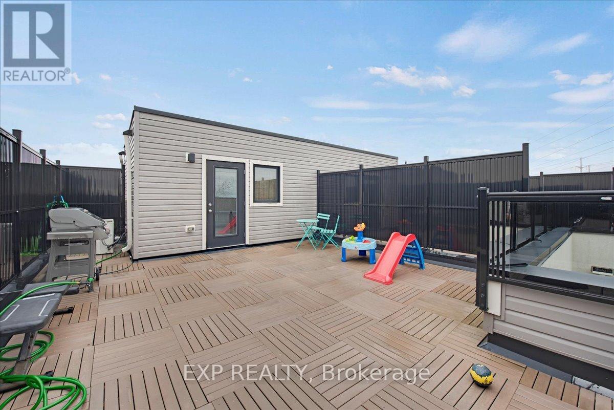 369 - 515 Kingbird Grove, Toronto, Ontario  M1B 5R7 - Photo 31 - E13062540