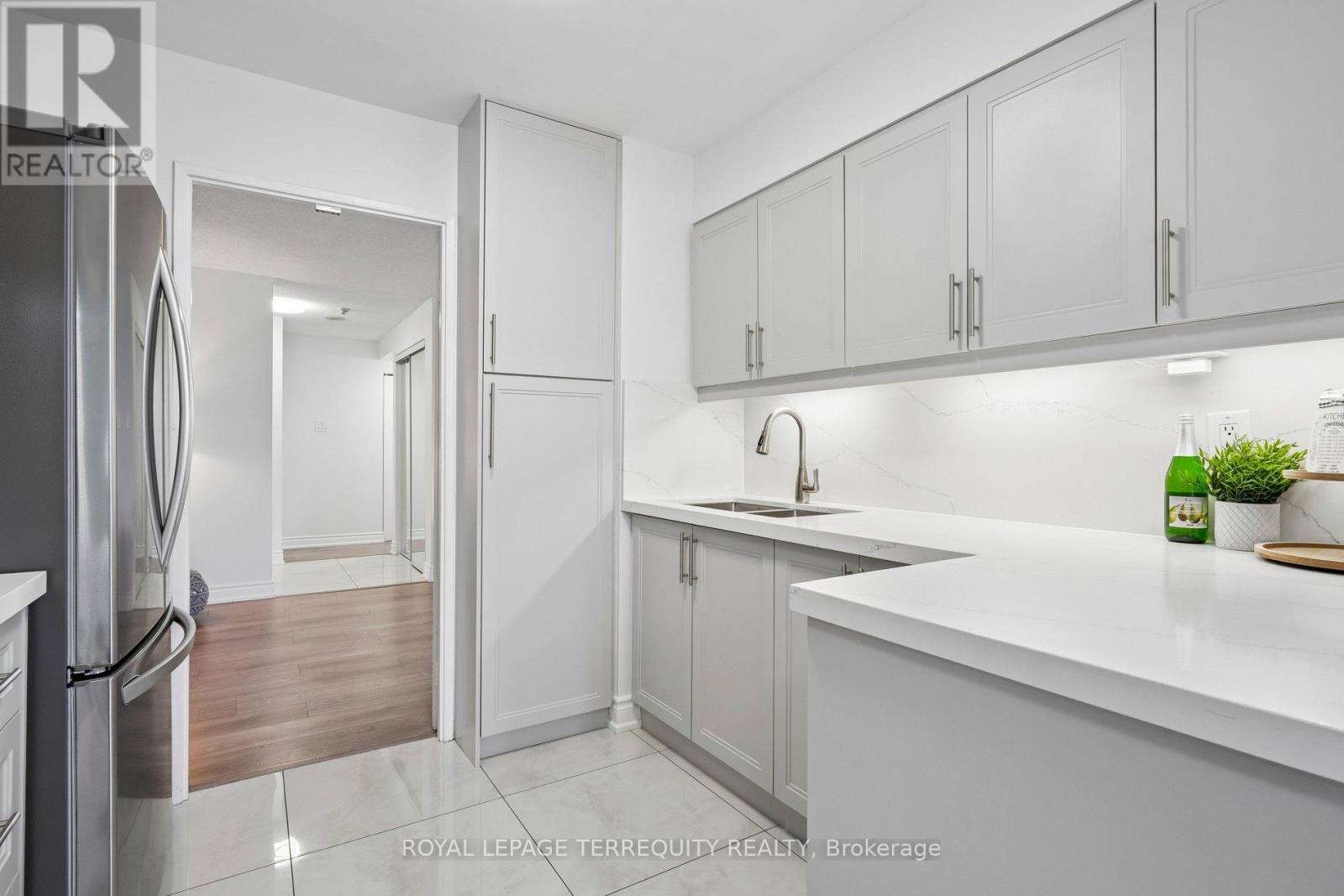 709 - 410 Mclevin Avenue, Toronto, Ontario  M1B 5J5 - Photo 18 - E13062596