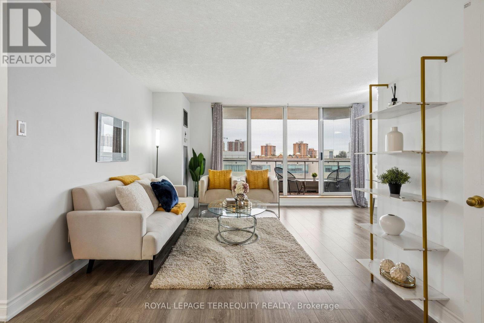 709 - 410 Mclevin Avenue, Toronto, Ontario  M1B 5J5 - Photo 3 - E13062596