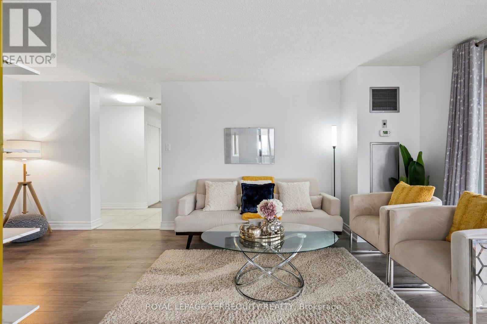 709 - 410 Mclevin Avenue, Toronto, Ontario  M1B 5J5 - Photo 4 - E13062596