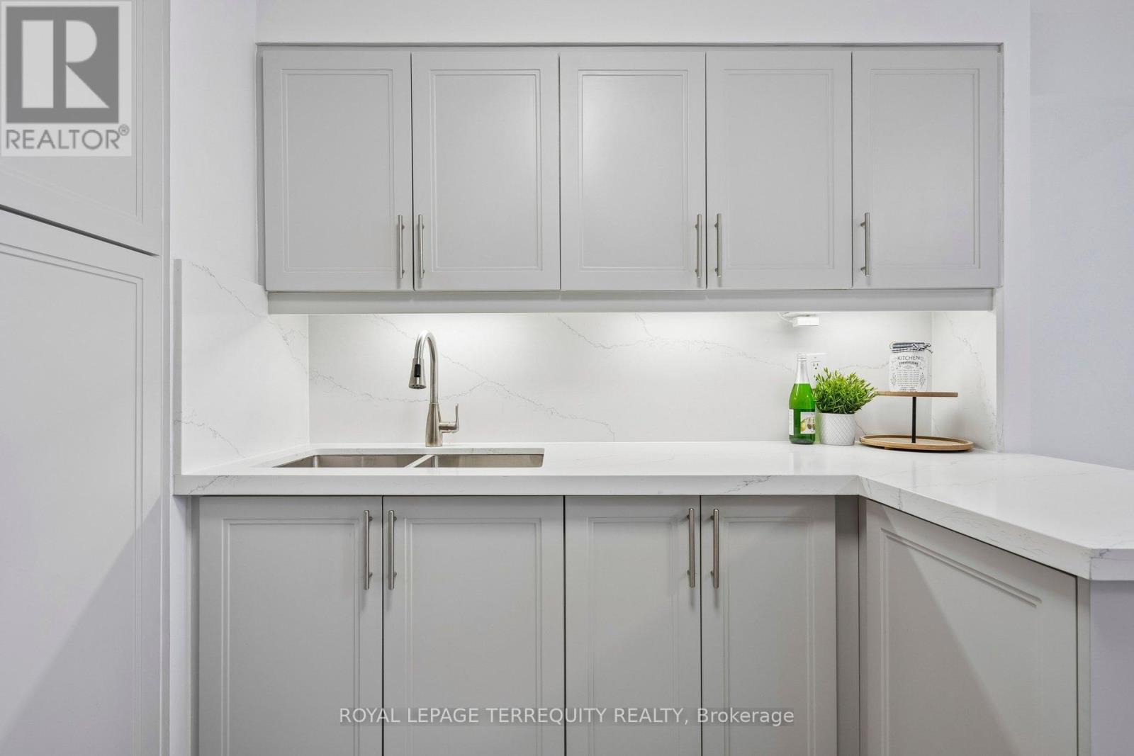709 - 410 Mclevin Avenue, Toronto, Ontario  M1B 5J5 - Photo 15 - E13062596